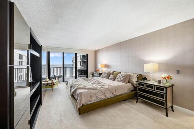 APT-510 - 3610 S Ocean Blvd, Condo with 3 bedrooms, 2 bathrooms and null parking in South Palm Beach FL | Image 8