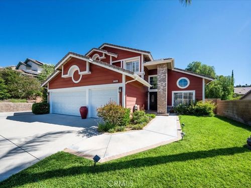14433 Grandifloras Rd, Canyon Country, CA, 91387-6208 | Card Image