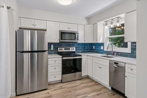 b-6347 Alderwood Cir, Woodbury, MN, 55125-1188 | Card Image