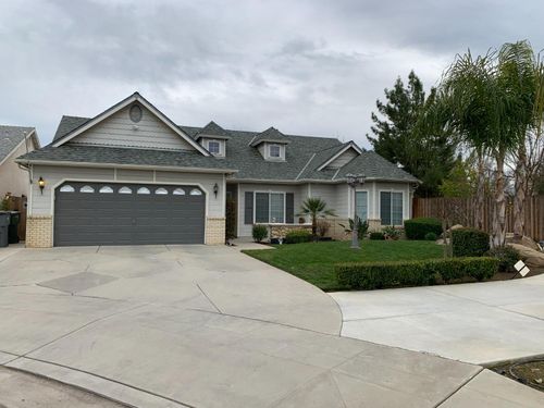 1877 E Turnberry Ave, Fresno, CA, 93730-3547 | Card Image