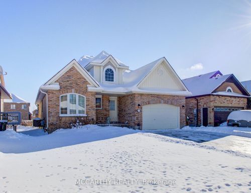 {{alt}} | Card Image