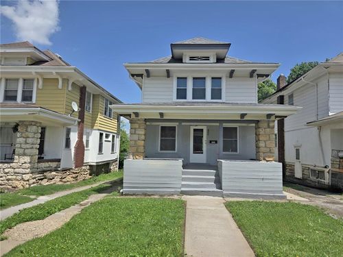 3923 College Ave, Kansas City, MO, 64130-1437 | Card Image