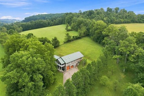 28 Dutch Glory Rd, Amity, PA, 15311-1102 | Card Image