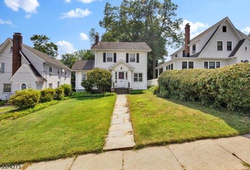 84 Lawrence Ave, West Orange, NJ, 07052-3733 | Card Image