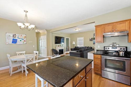 2-496 Main St, Hanson, MA, 02341-1985 | Card Image