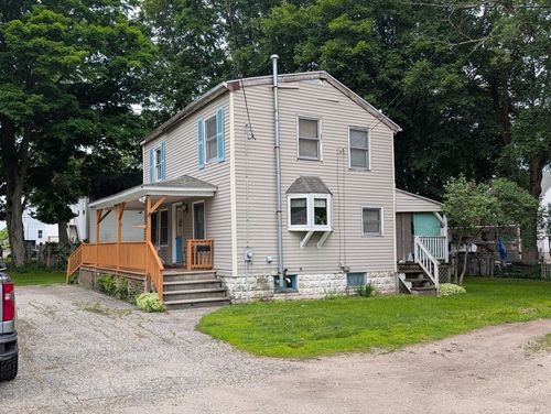8 May St, Webster, MA, 01570-2529 | Card Image
