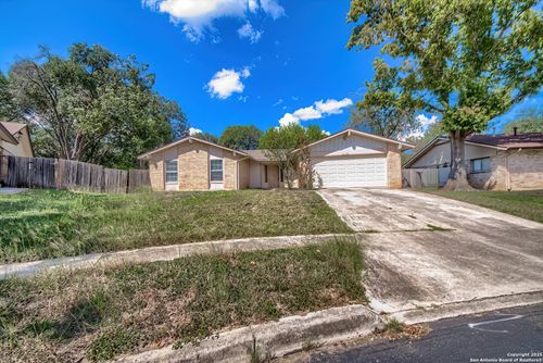 6135 Willowridge Ln, San Antonio, TX, 78249-2462 | Card Image