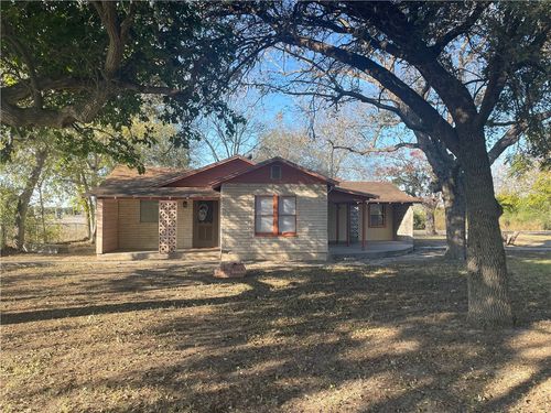 104 E Refugio St, Skidmore, TX, 78389 | Card Image
