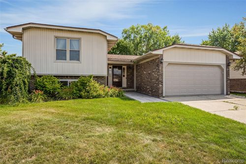 44080 Harsdale Dr, Canton, MI, 48187-3231 | Card Image