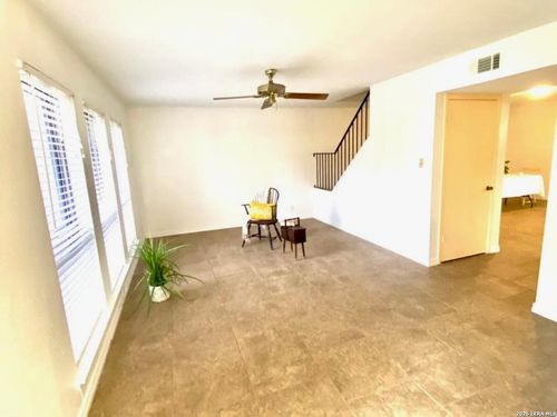 6810 Crown Rdg, San Antonio, TX, 78239-1514 | Card Image