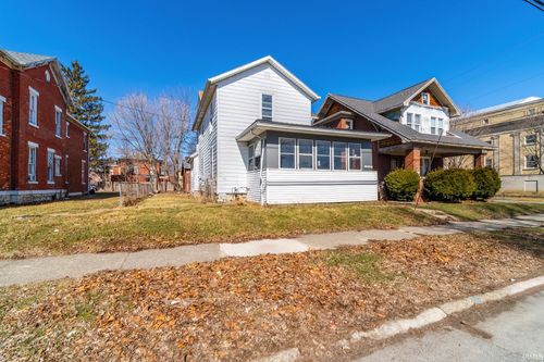 348 E Franklin St, Huntington, IN, 46750-2733 | Card Image