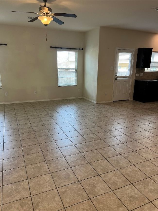 Open family room | Image 8