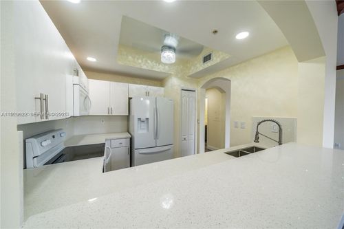 apt-208-8882 W Flagler St, Miami, FL, 33174-3953 | Card Image
