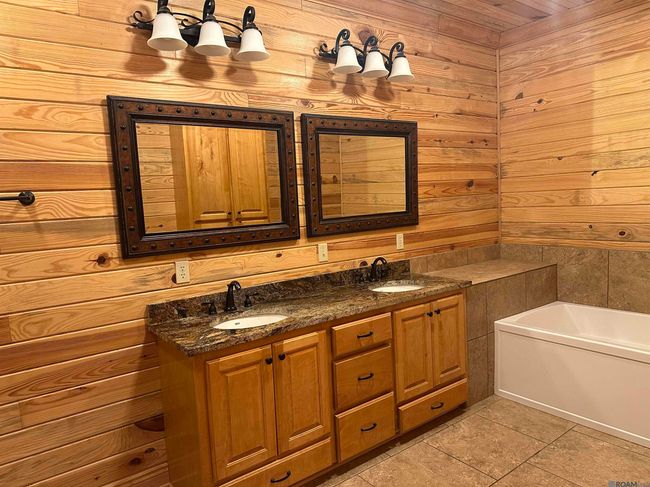 902 Osage Trl, Townhouse with 4 bedrooms, 3 bathrooms and null parking in Jena LA | Image 15