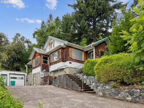 2219 Se 70th Ave, Portland, OR, 97215-4027 | Card Image