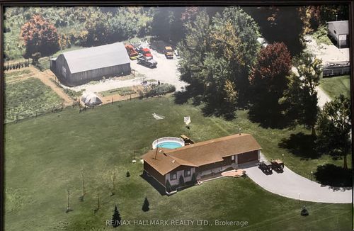 4749 Aurora Road E, Whitchurch Stouffville, ON, L4A3J8 | Card Image