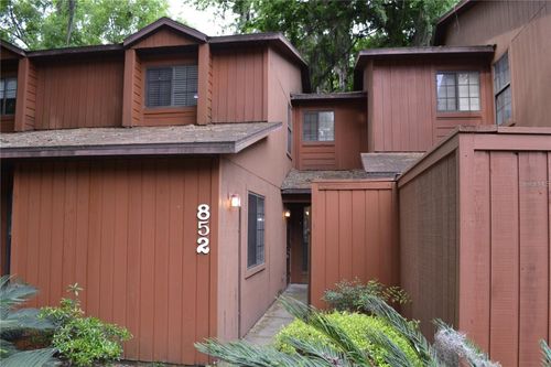 852 58th Ter, Gainesville, FL, 32607-3883 | Card Image