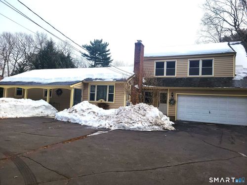 41 E Granby Rd, Granby, CT, 06035-2209 | Card Image