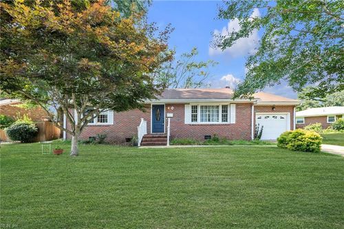 24 Sandra Dr, Newport News, VA, 23608-2230 | Card Image