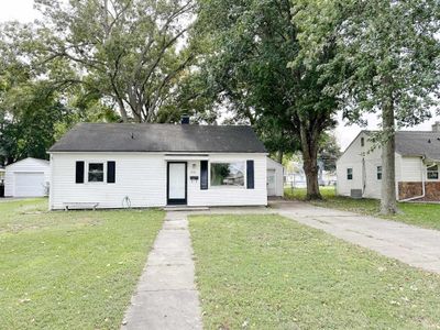 1216 E Third Street, House other with 2 bedrooms, 1 bathrooms and null parking in Mount Vernon IN | Image 1