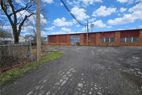 158 Hollenbeck St, Rochester, NY, 14621-3249 | Card Image