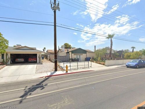 417 Lorenzi St, Las Vegas, NV, 89107-2492 | Card Image