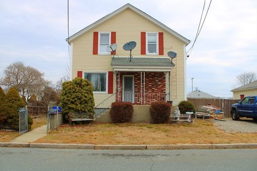 186 Spencer St, Fall River, MA, 02721-3226 | Card Image