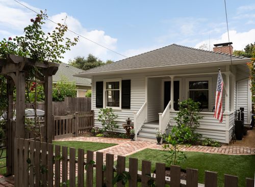 1529 De La Vina St, SANTA BARBARA, CA, 93101-3028 | Card Image