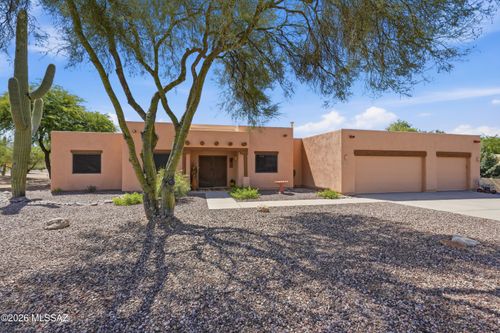 1965 W Misterbee Dr, Oro Valley, AZ, 85737-7267 | Card Image
