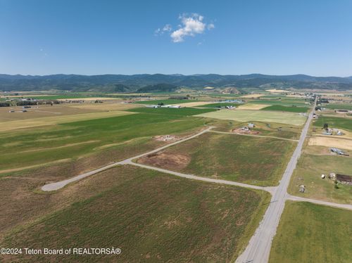 5 Vista Ct, Star Valley Ranch, WY, 83127-5153 | Card Image