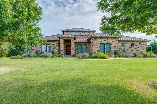 138 Whispering Winds Dr, Gunter, TX, 75058-2556 | Card Image