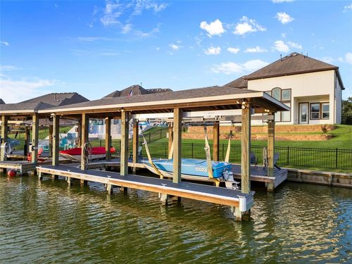 528 Amalfi Dr, Kemah, TX, 77565-1656 | Card Image