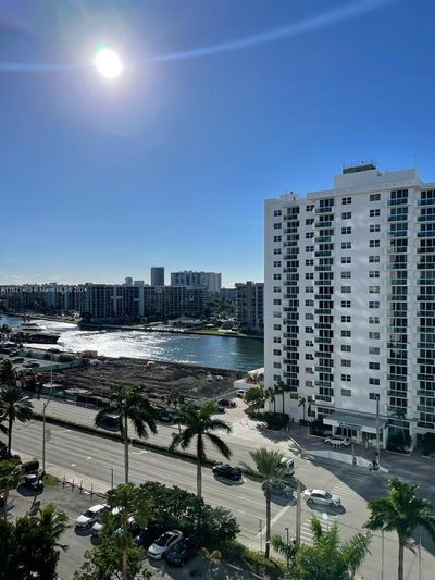 1039 - 3001 S Ocean Dr, Condo with 1 bedrooms, 1 bathrooms and null parking in Hollywood FL | Image 3