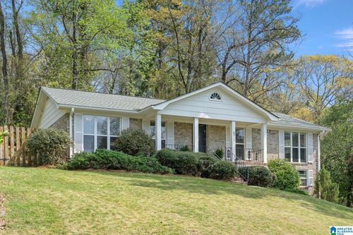 3511 Valley Cir, Vestavia, AL, 35243-4603 | Card Image
