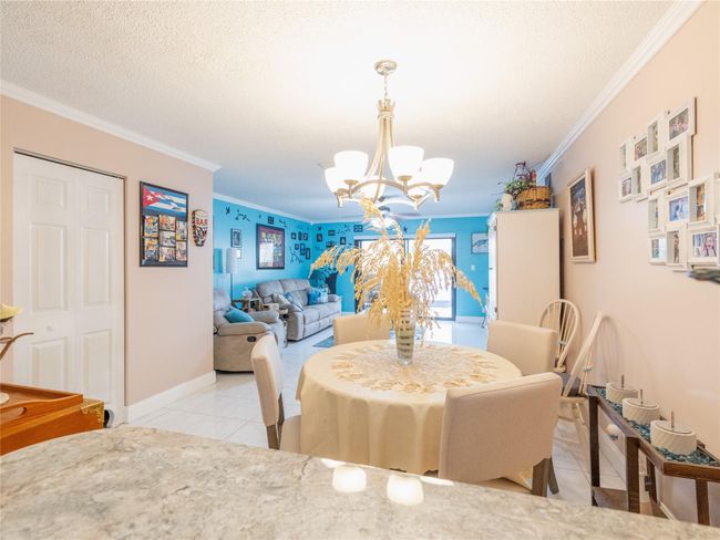 280 - 1424 Nw 97 Th Ter, Townhouse with 2 bedrooms, 3 bathrooms and null parking in Pembroke Pines FL | Image 11