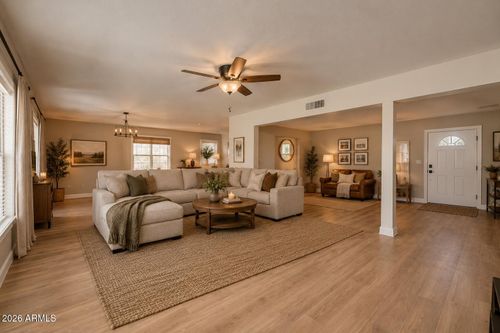 3040 E Dahlia Dr, Phoenix, AZ, 85032-6523 | Card Image