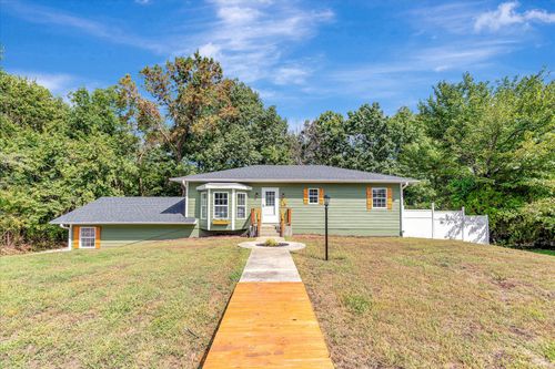 315 W Skyline St, Stockton, MO, 65785-8510 | Card Image