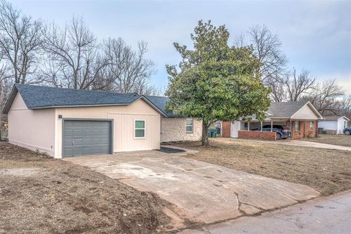 1900 Lariet Lane, Del City, OK, 73115 | Card Image