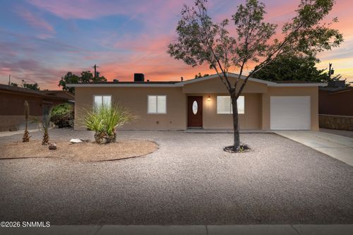 1324 Eugene Dr, Las Cruces, NM, 88001-2404 | Card Image