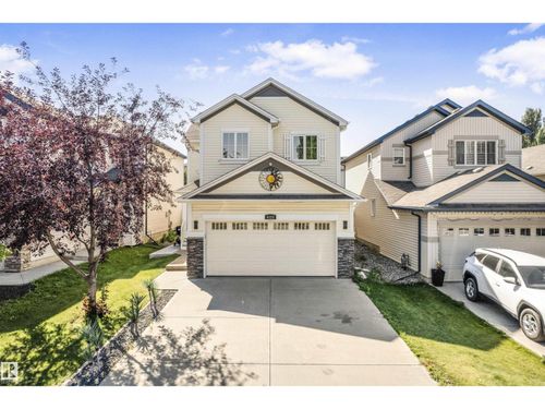 6123 11 Ave Sw, Edmonton, AB, T6X0M4 | Card Image