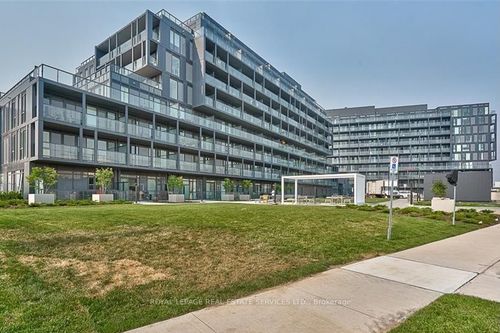 a318-3210 Dakota Common, Burlington, ON, L7M2A8 | Card Image