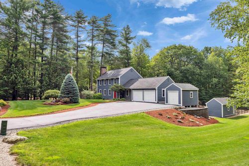 66 Cambridge Road, Bedford, NH, 03110 | Card Image