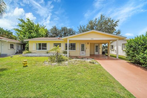 6606 Nw 59th St, Tamarac, FL, 33321-5602 | Card Image