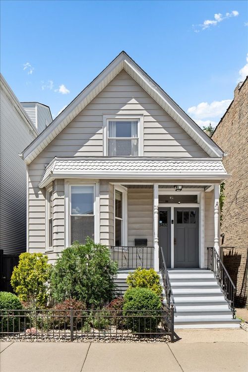 3452 N Damen Ave, Chicago, IL, 60618-6106 | Card Image