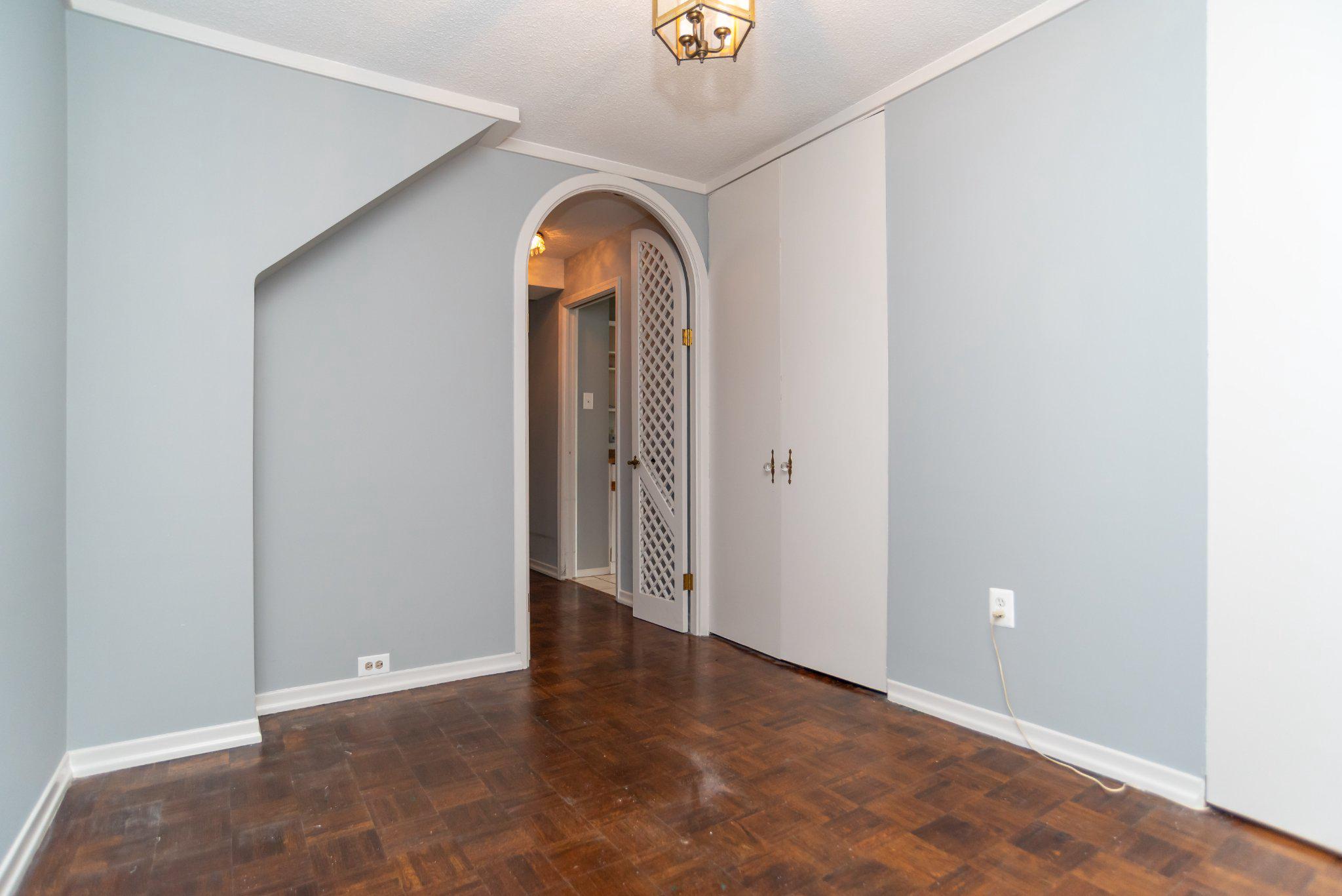 Residential in ELKINS PARK 3