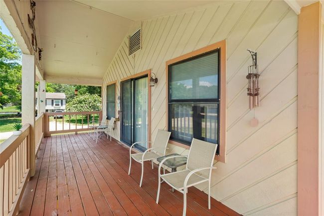 600 Sam Houston Loop, House other with 3 bedrooms, 2 bathrooms and null parking in Pointblank TX | Image 7