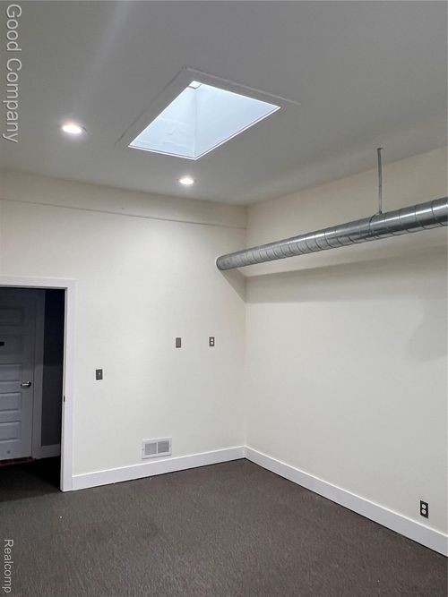 ste-109-628 E Parent Ave, Royal Oak, MI, 48067-3766 | Card Image