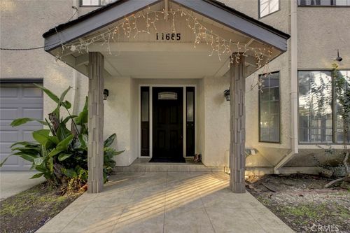 5802 Colfax Ave, North Hollywood, CA, 91601 | Card Image