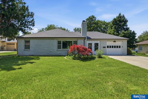 417 S Cotner Blvd, Lincoln, NE, 68510-2146 | Card Image