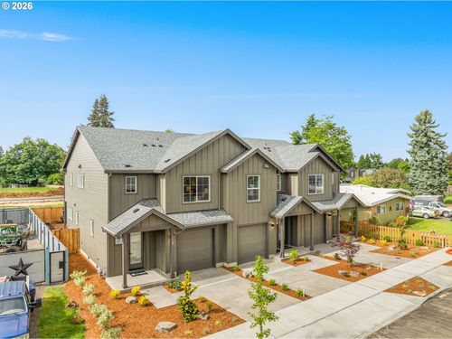132 Randall St, Oregon City, OR, 97045-3528 | Card Image